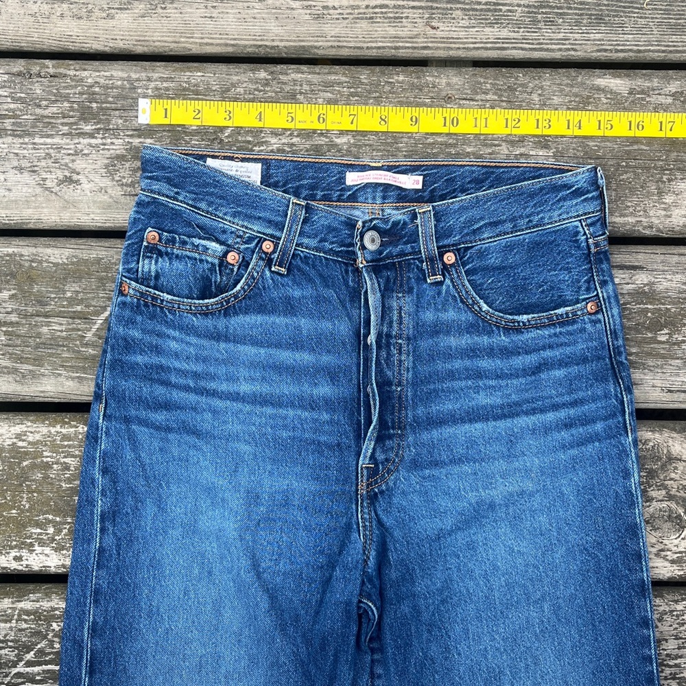Levi's Women's Straight Leg Jeans in Classic Blue - Picture 10 of 14